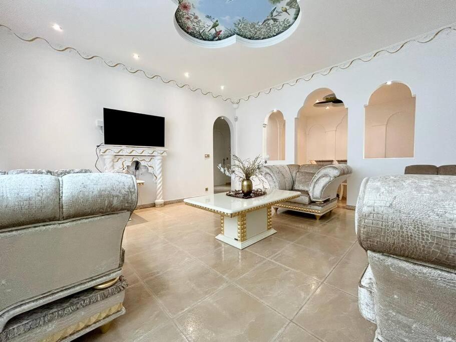 Luxurious Apartment In The Center Of ブリュッセル エクステリア 写真