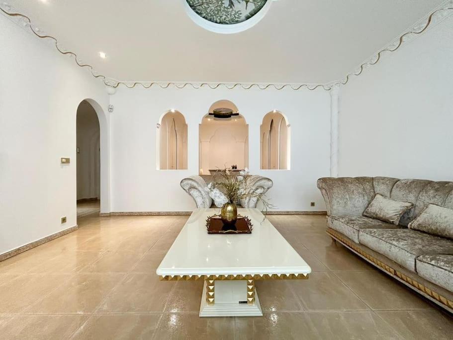 Luxurious Apartment In The Center Of ブリュッセル エクステリア 写真